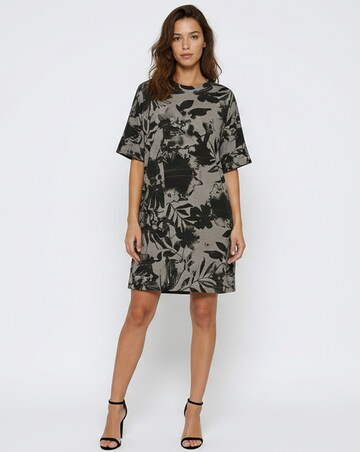 Religion Dress
