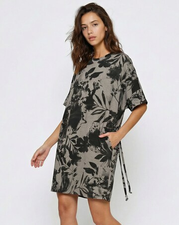 Religion Dress