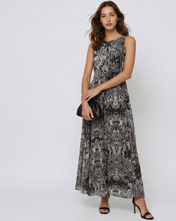 Religion Dress
