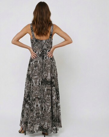 Religion Dress