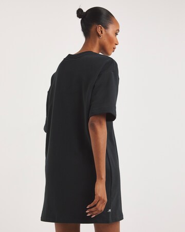 New Balance Essentials Graphic Dress
