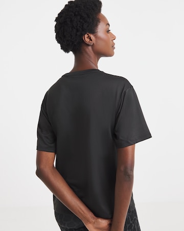 PUMA Essential Relaxed T-Shirt