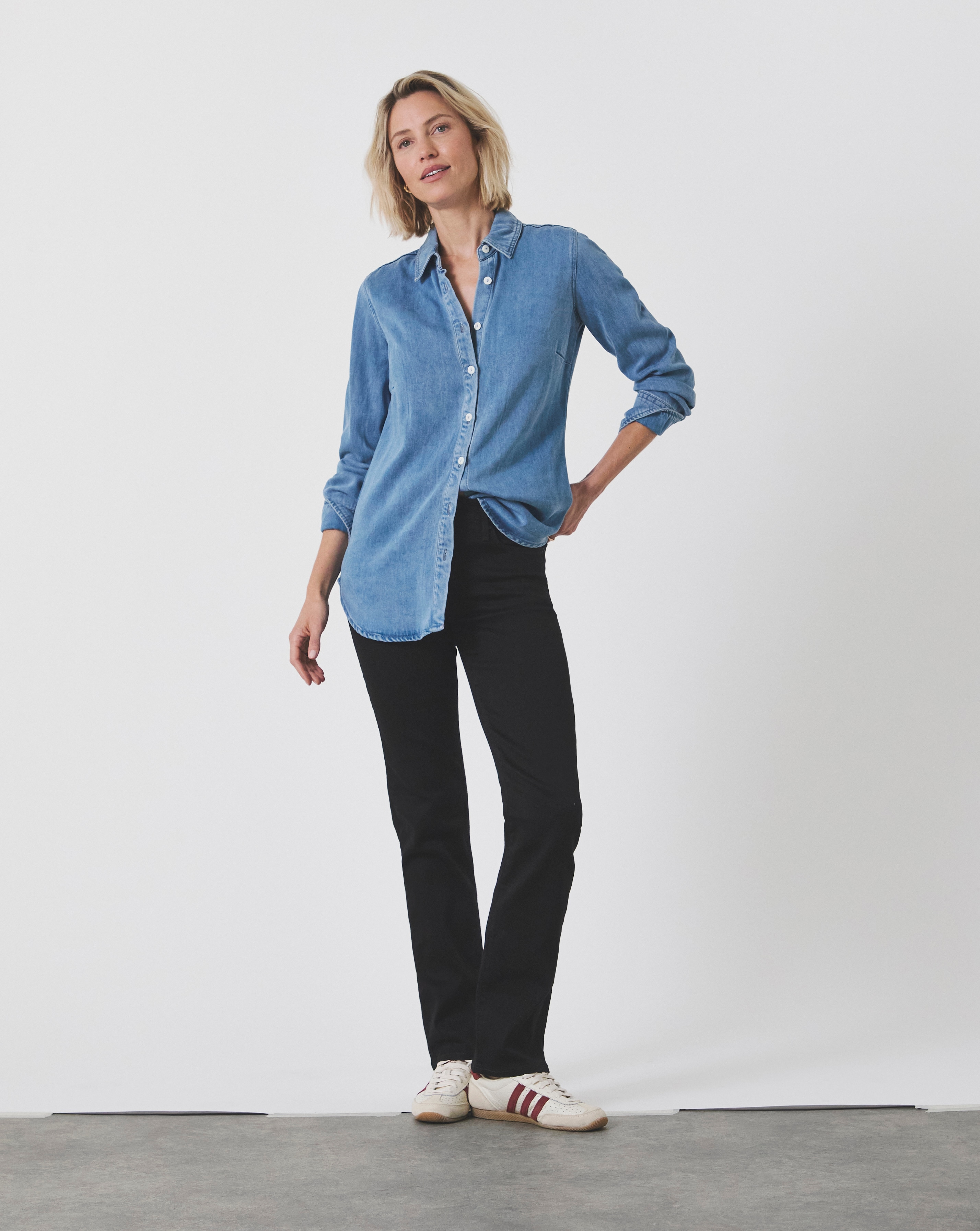 New In - Levi's 314 Shaping Straight Jeans