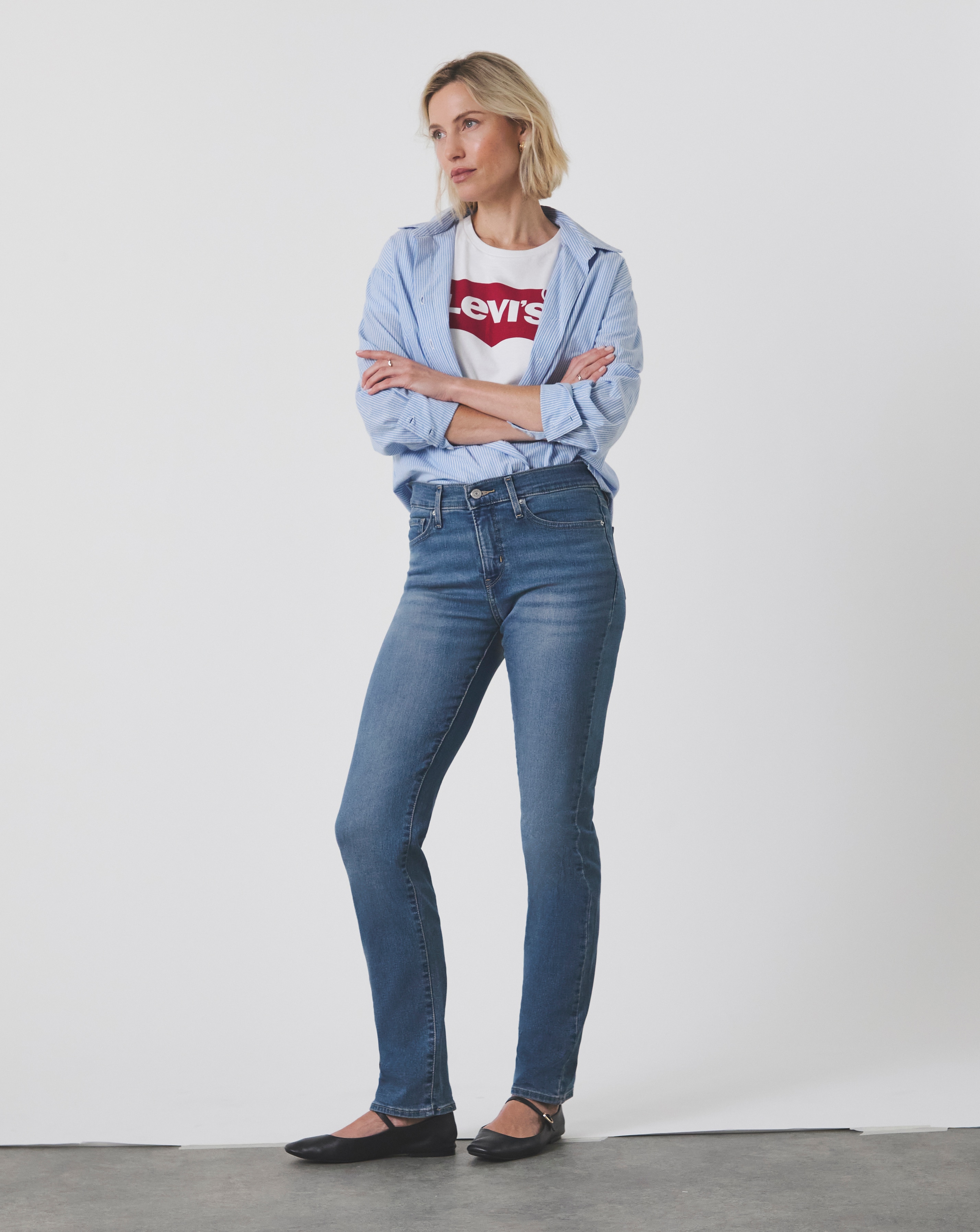 New In - Levi's 314 Shaping Straight Jeans