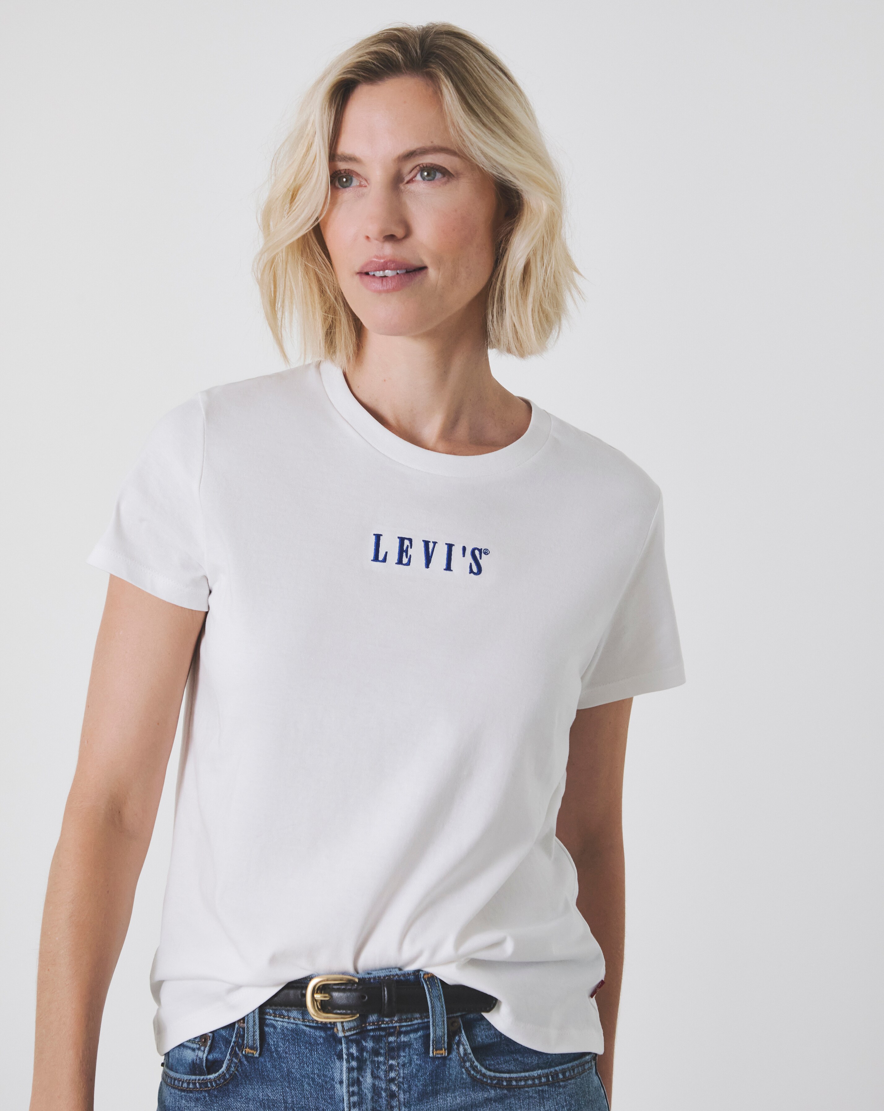 New In - Levi's Perfect Tee Serif