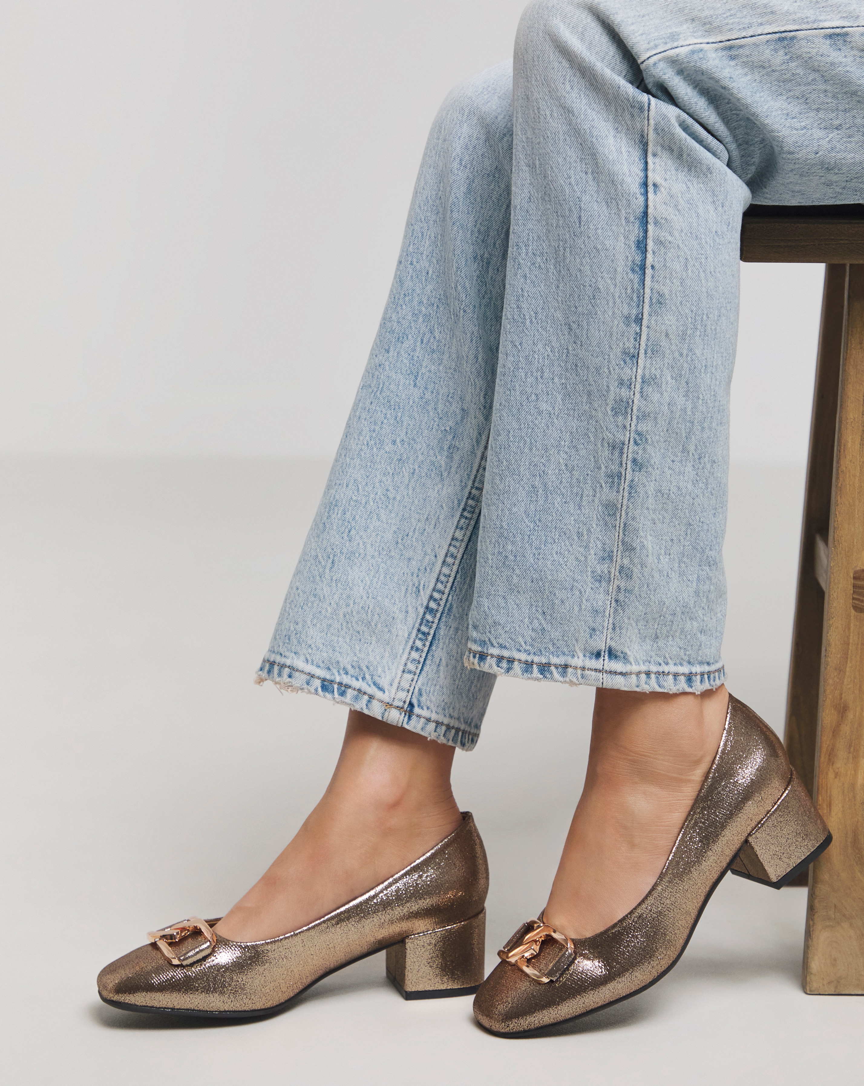 Low Heel Trim Court Shoe Wide Fit