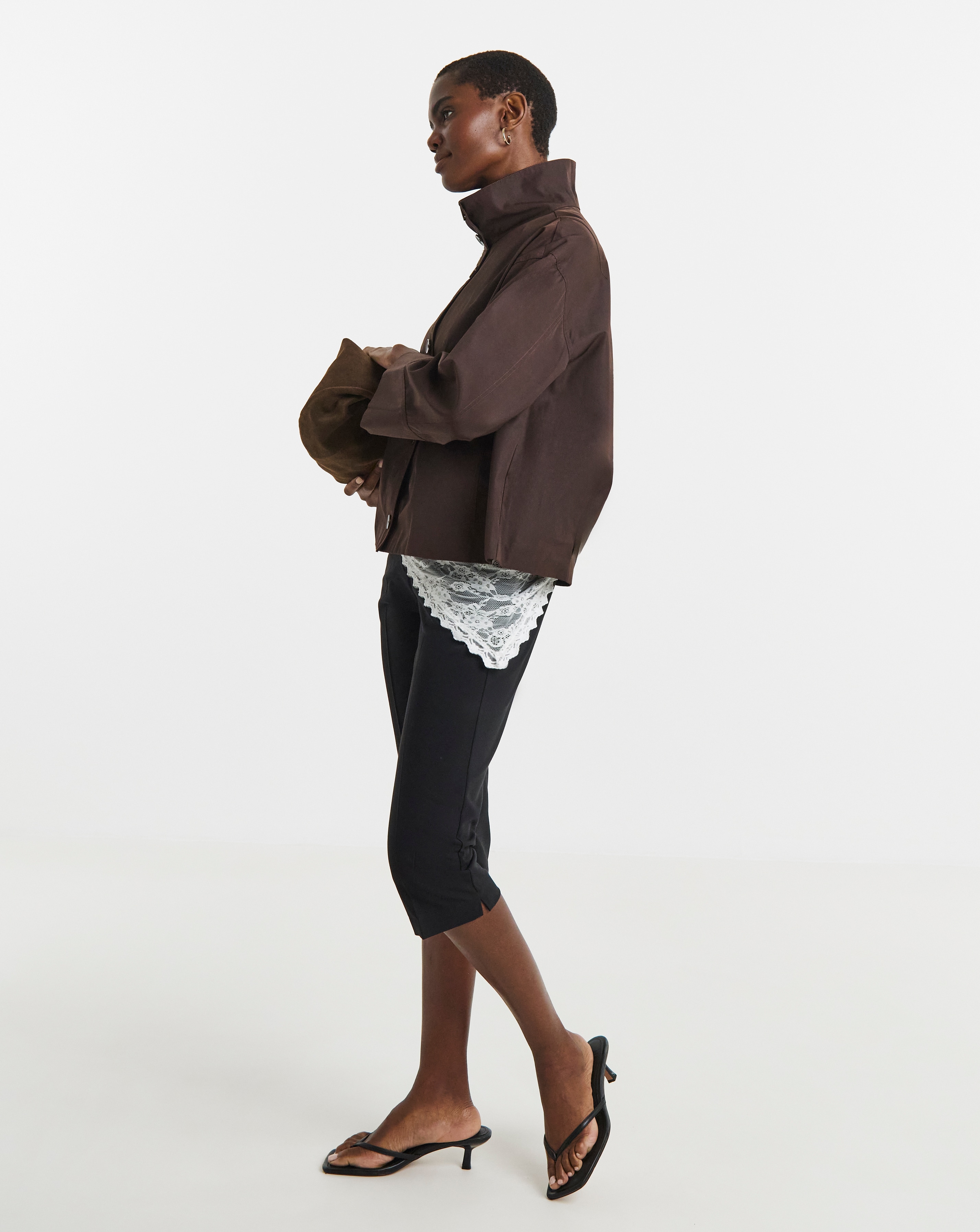 New In - PVL Capri Trousers