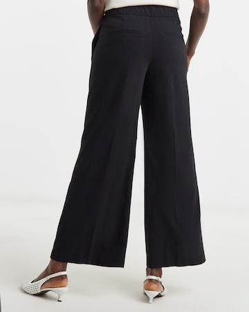 Magisculpt Wide Leg Trousers