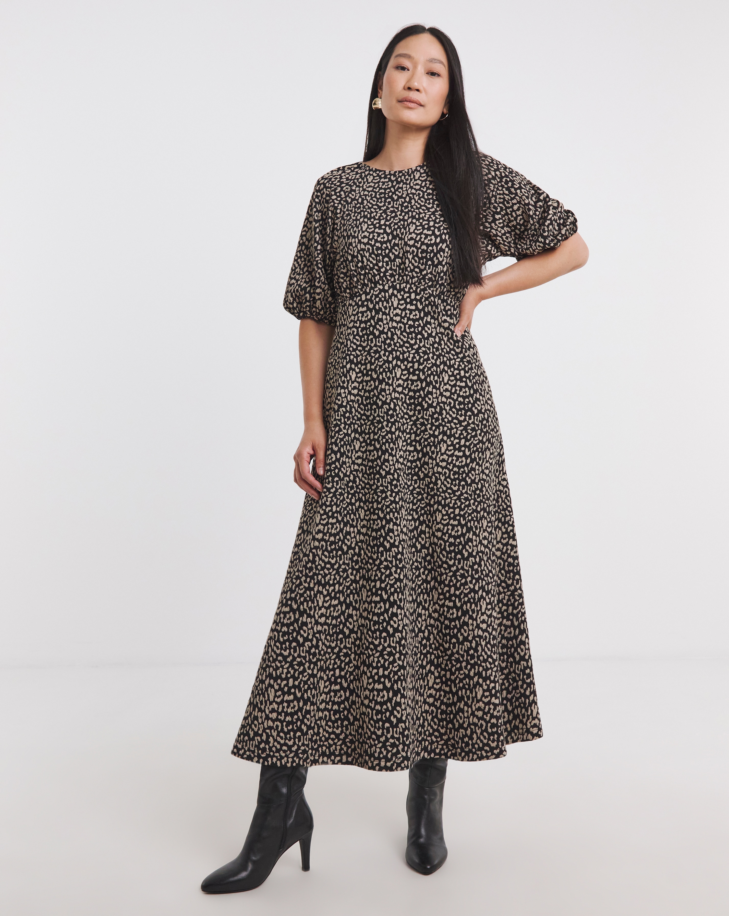 New In - Bow Back Jacquard Tea Dress