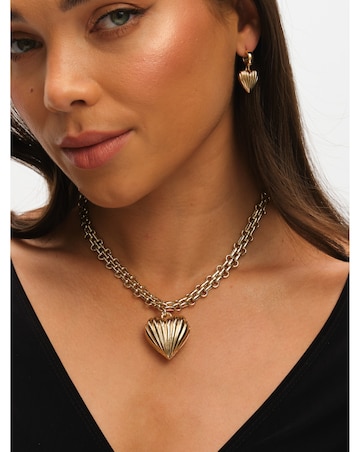 Mood Gold Ribbed Heart Huggie Charm Earrings