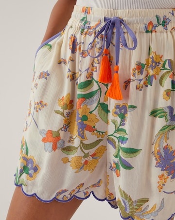 Monsoon Kaia Scallop Floral Shorts