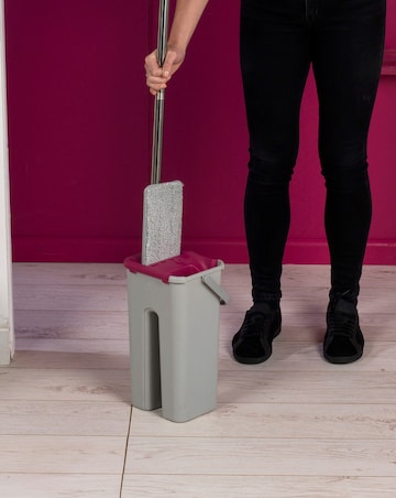 Kleeneze Flat Head Mop and Bucket