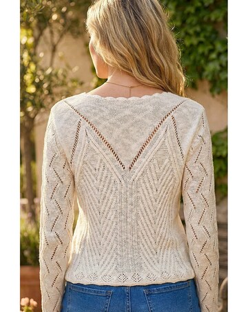 Roman Scallop V-Neck Knit Jumper