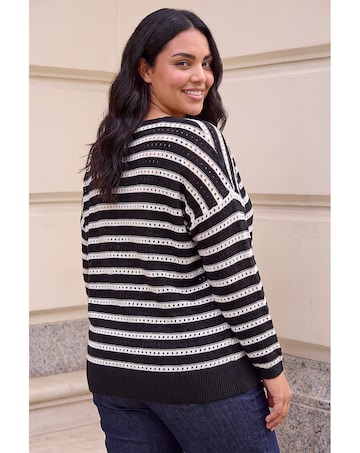 Roman Curve Crochet Stripe Knit