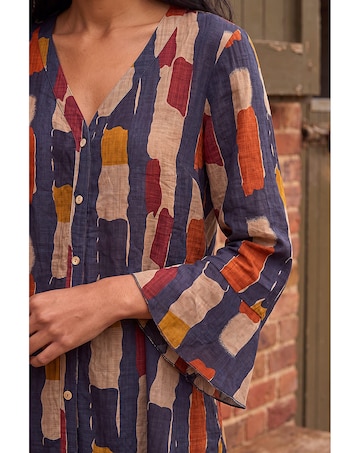 Roman Abstract Print Buttoned Blouse