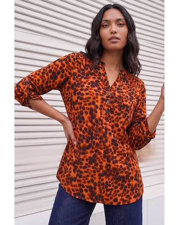 Roman Spot Print Stretch Top