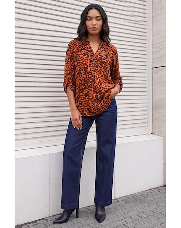 Roman Spot Print Stretch Top