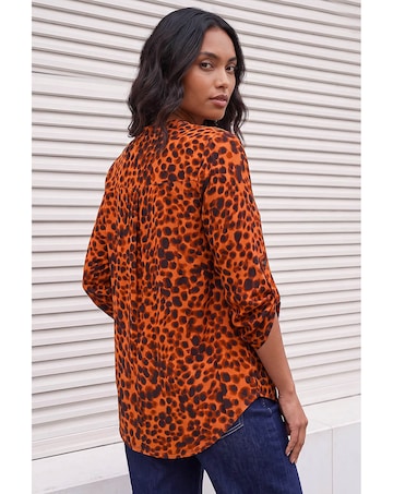 Roman Spot Print Stretch Top