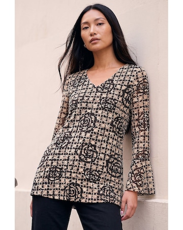 Roman Floral Printed Lace Stretch Top