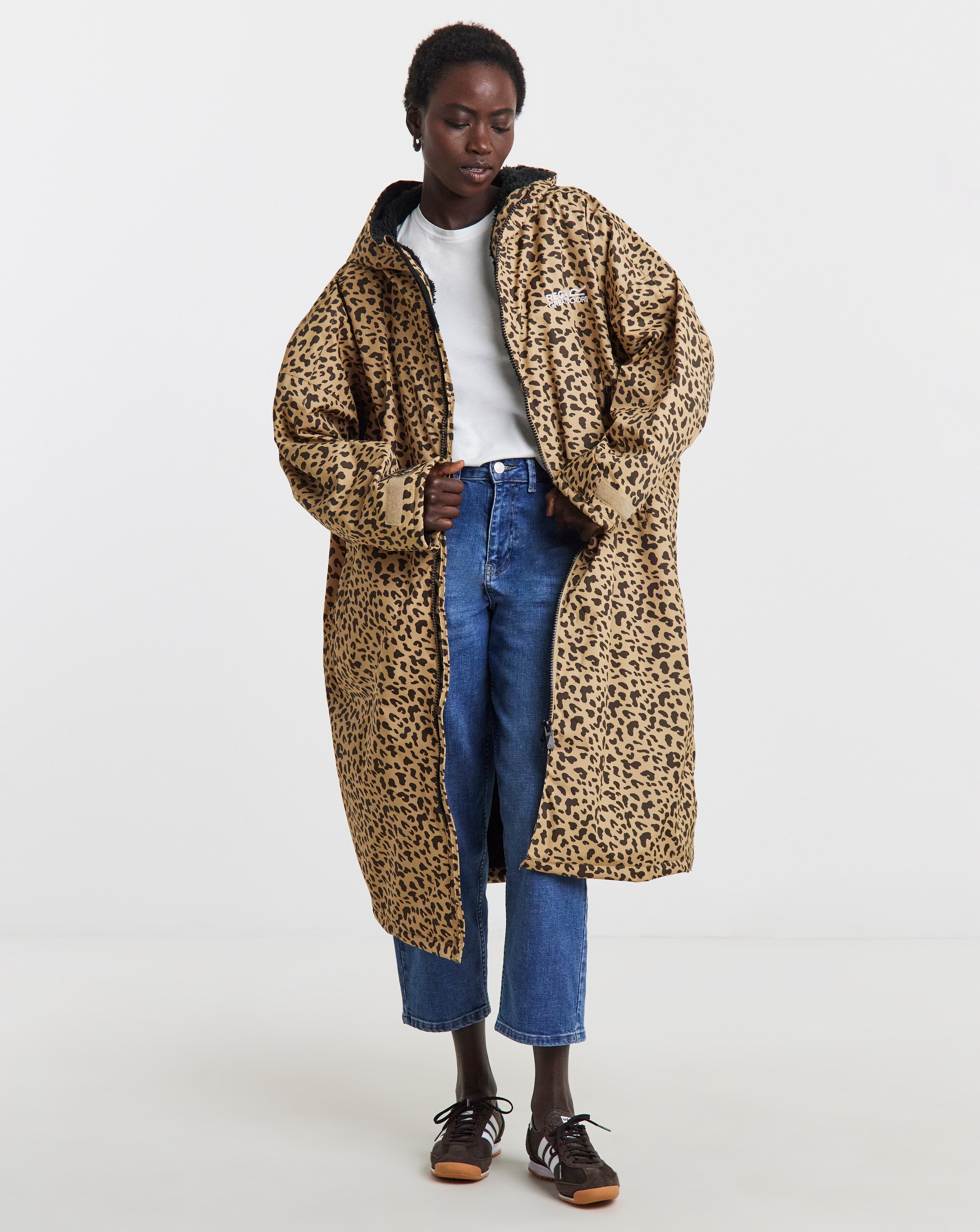 New In - Regatta Waterproof Changing Robe