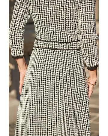Sosander Contrast Tipped Dogtooth Dress