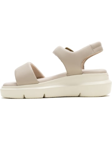 Hush Puppies Uplift Quarter Strap Sandal