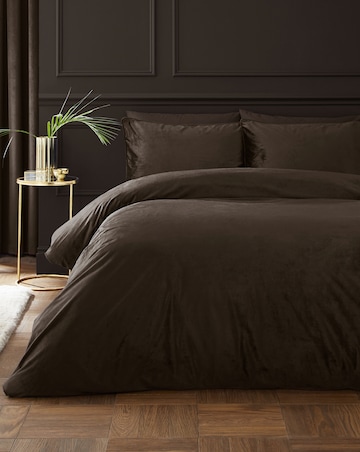 Catherine Lansfield Kingsley Matt Velvet Duvet Set