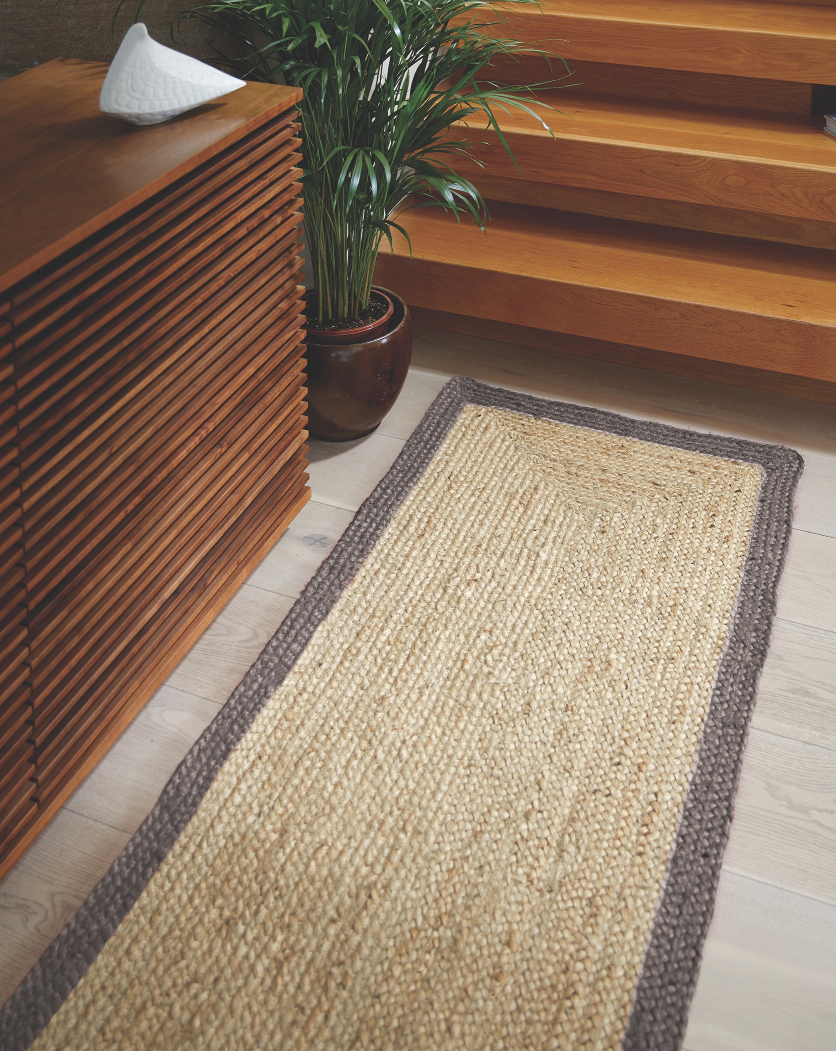 Jute Border Runner