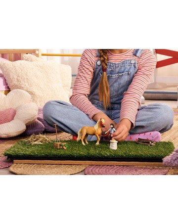 Schleich - Emily's Care Set