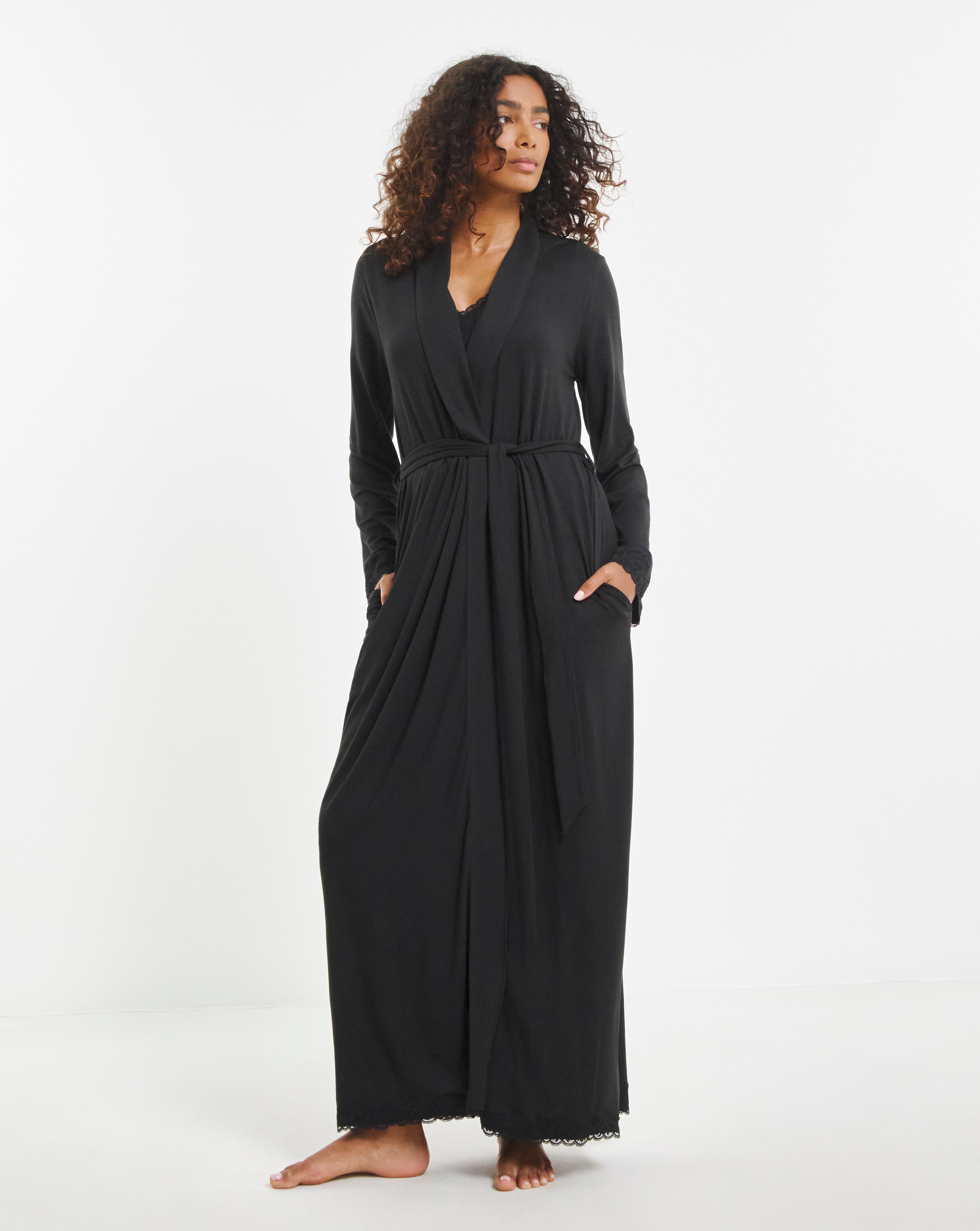 Pretty Secrets Cool Stretch Lace Gown