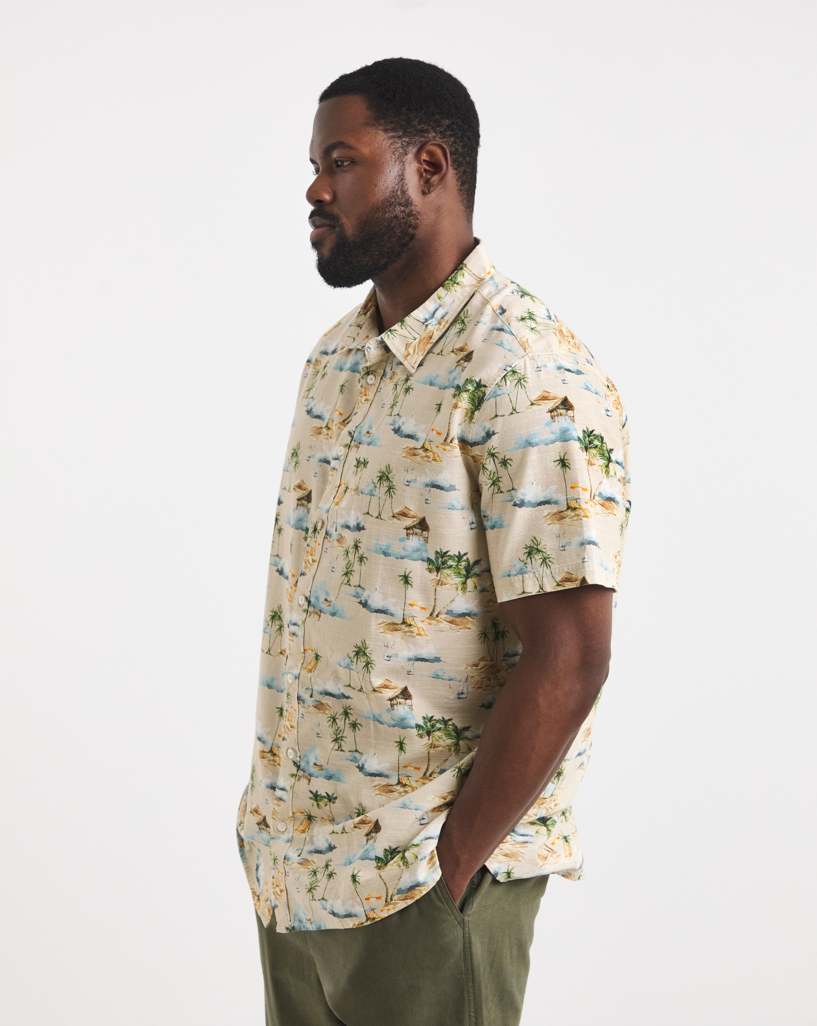 New In - Holiday Print Short Sleeve Shirt