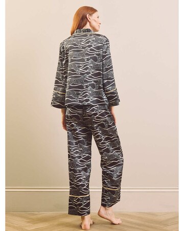Moving Cheetah Boxy Pyjama Set