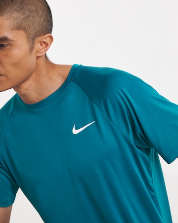 Nike Short Sleeve Essentials Hydroguard T-Shirt