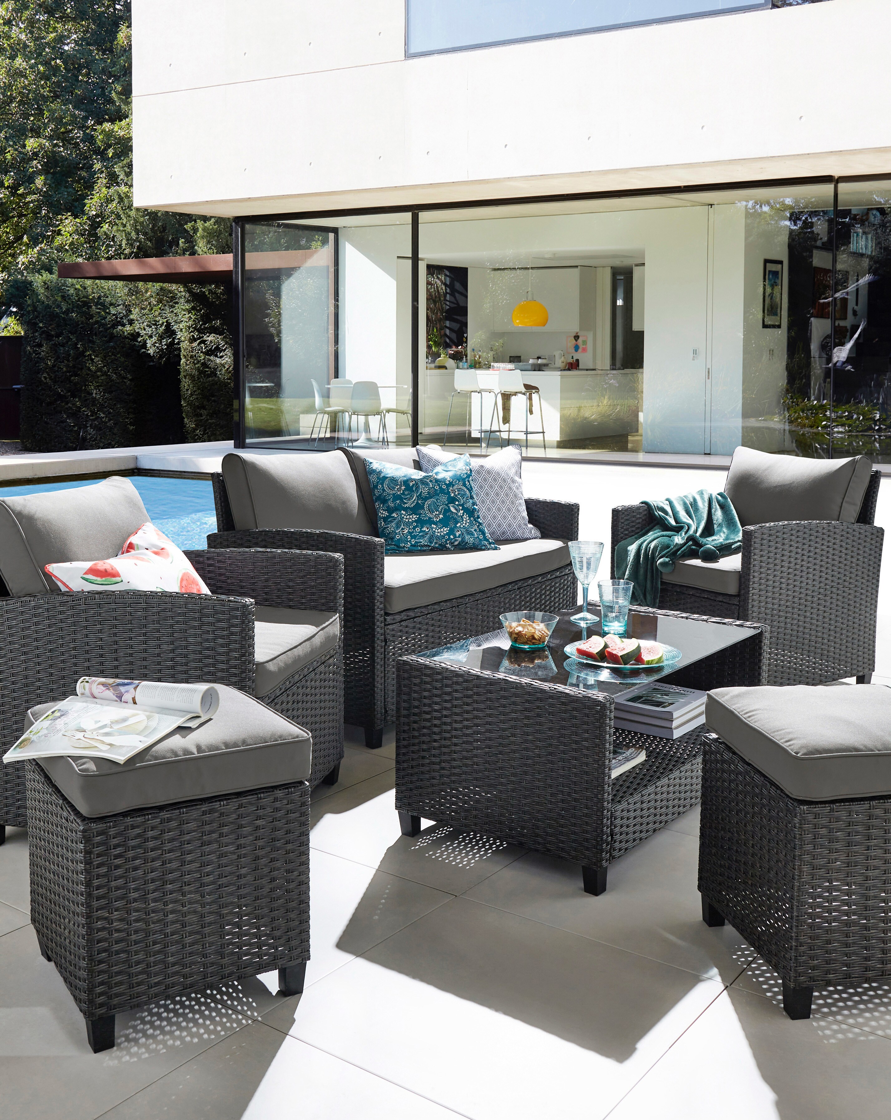 Valencia Lounge Coffee Set