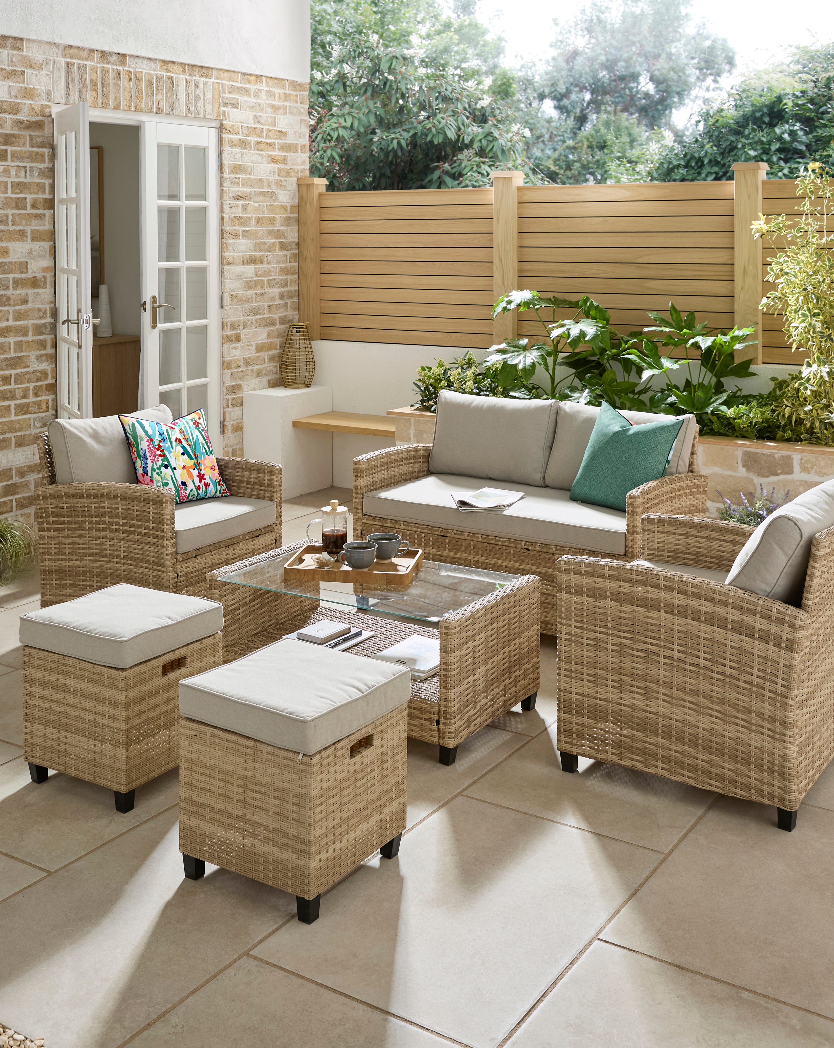 Valencia Lounge Coffee Set