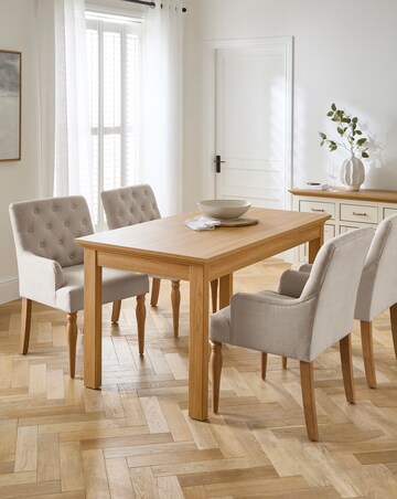 Ashford Dining Table with 4 Mae Chairs