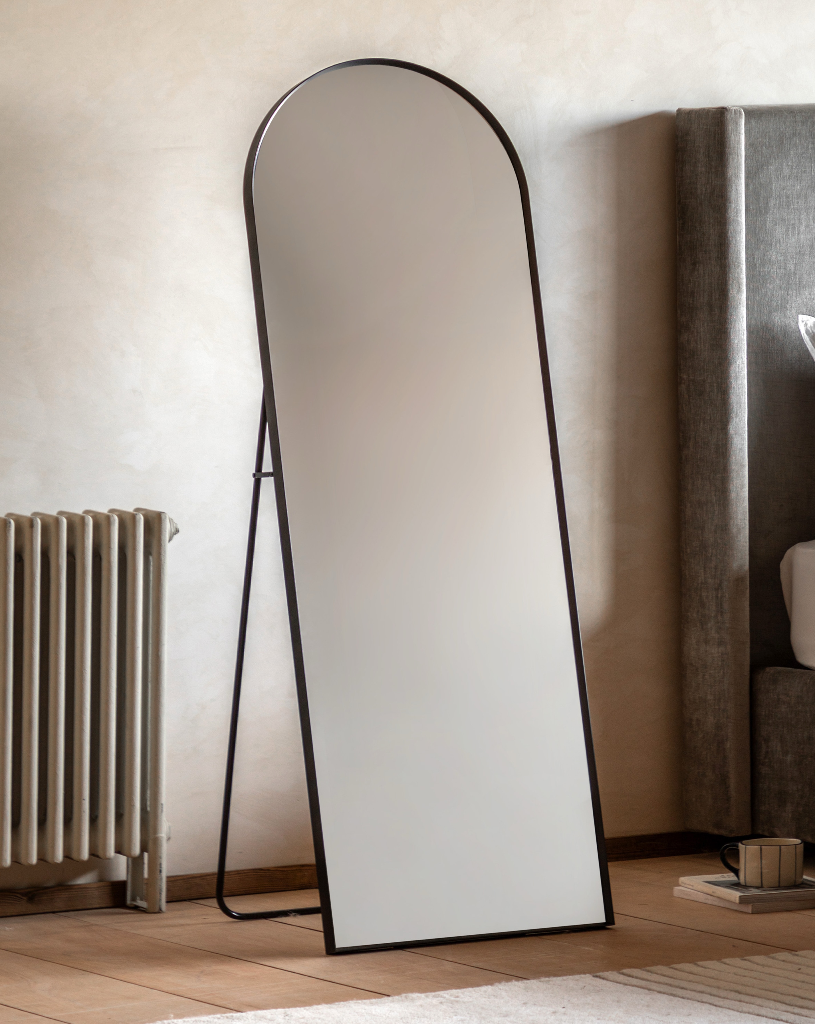 Holworth Cheval Mirror Black