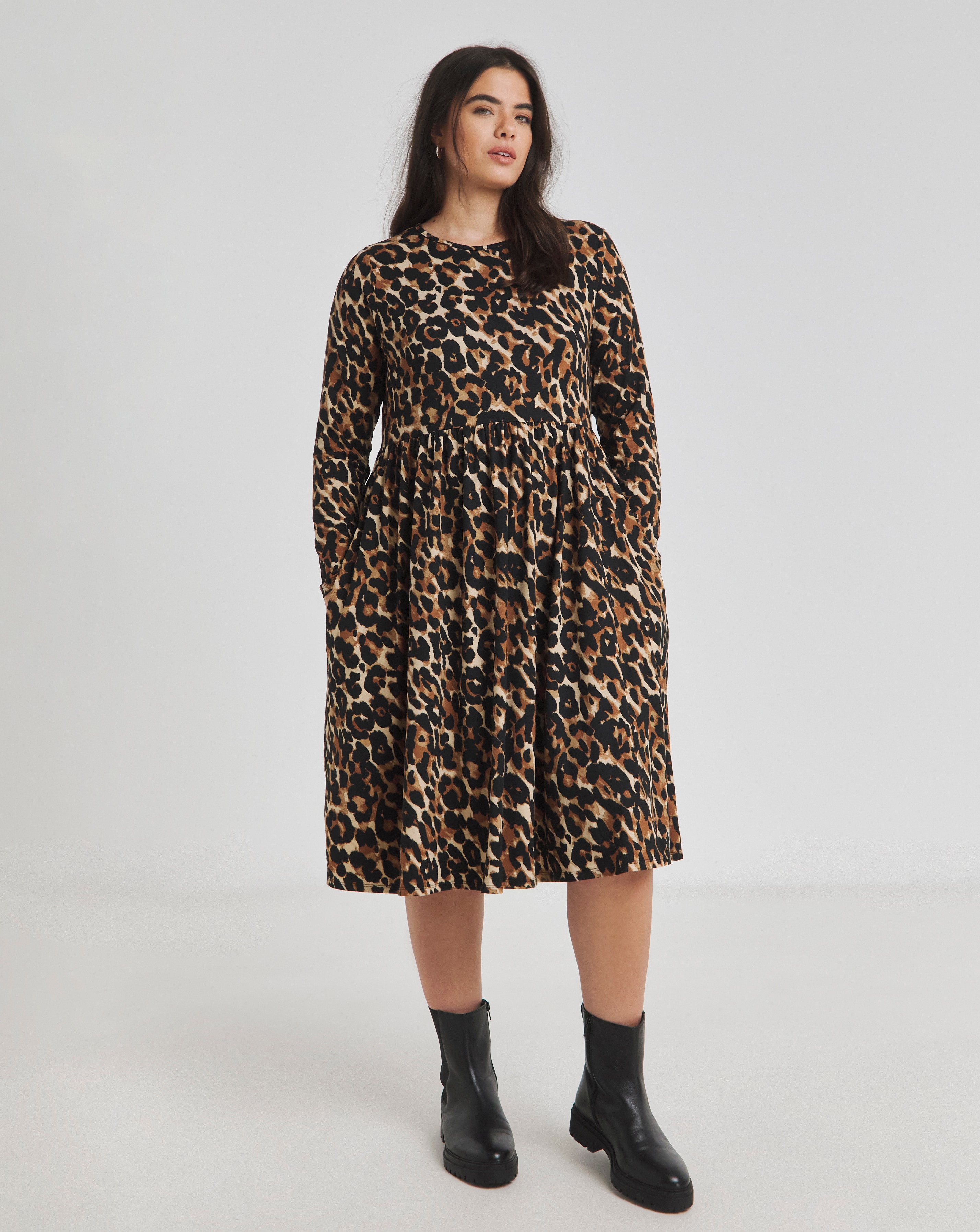 Leopard Supersoft Midi Dress