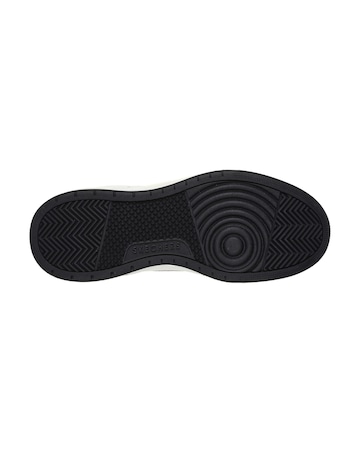 Skechers Uno Court Low-Post Trainers