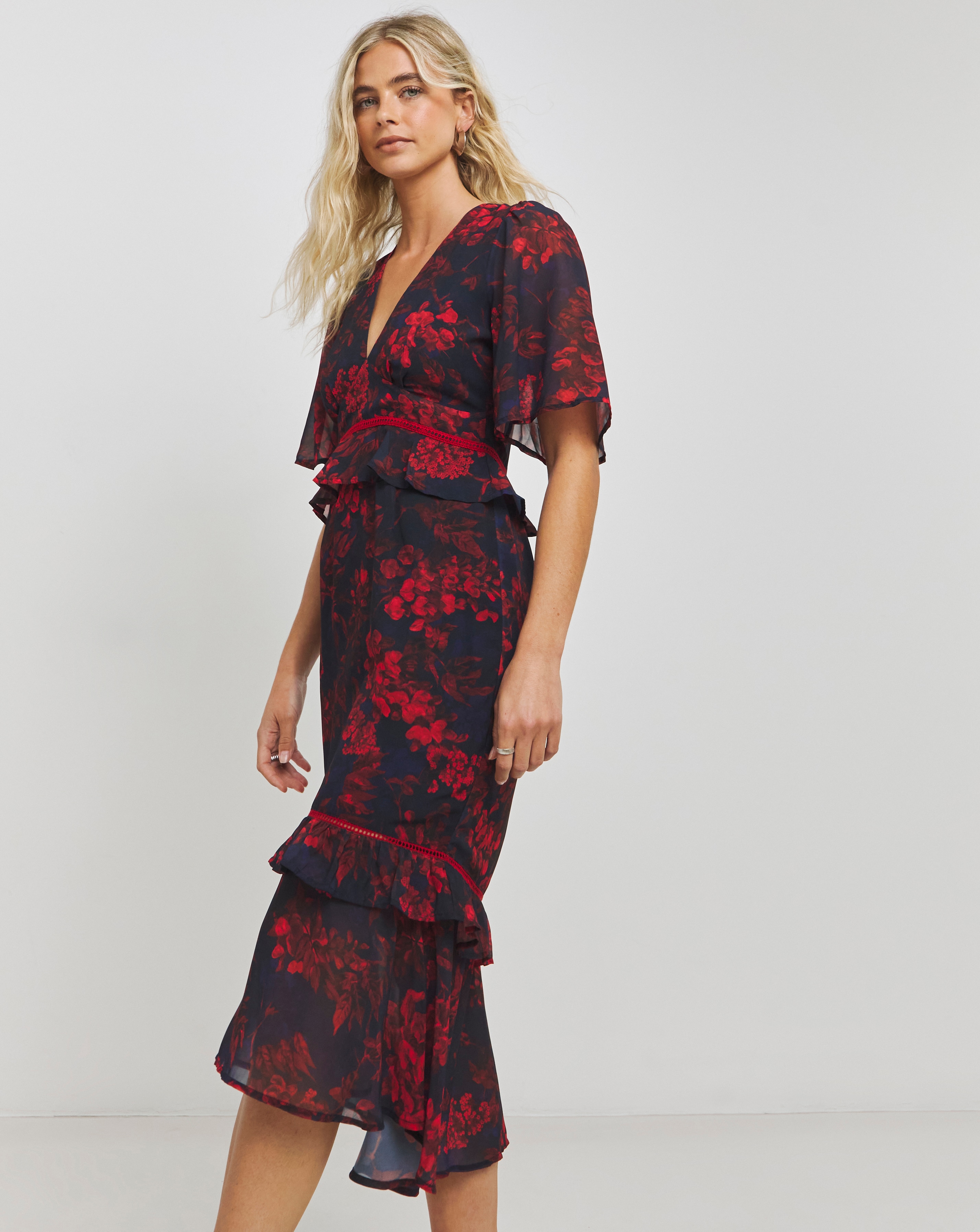 Hope & Ivy Cut Out Dress