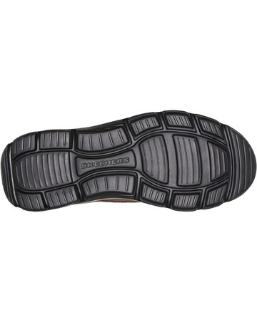 Skechers Arch Fit Garza Ridley Chukka Boot