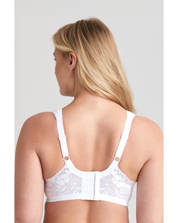 Miss Mary of Sweden Stay Fresh Lace Moulded Cup Wired Bra White