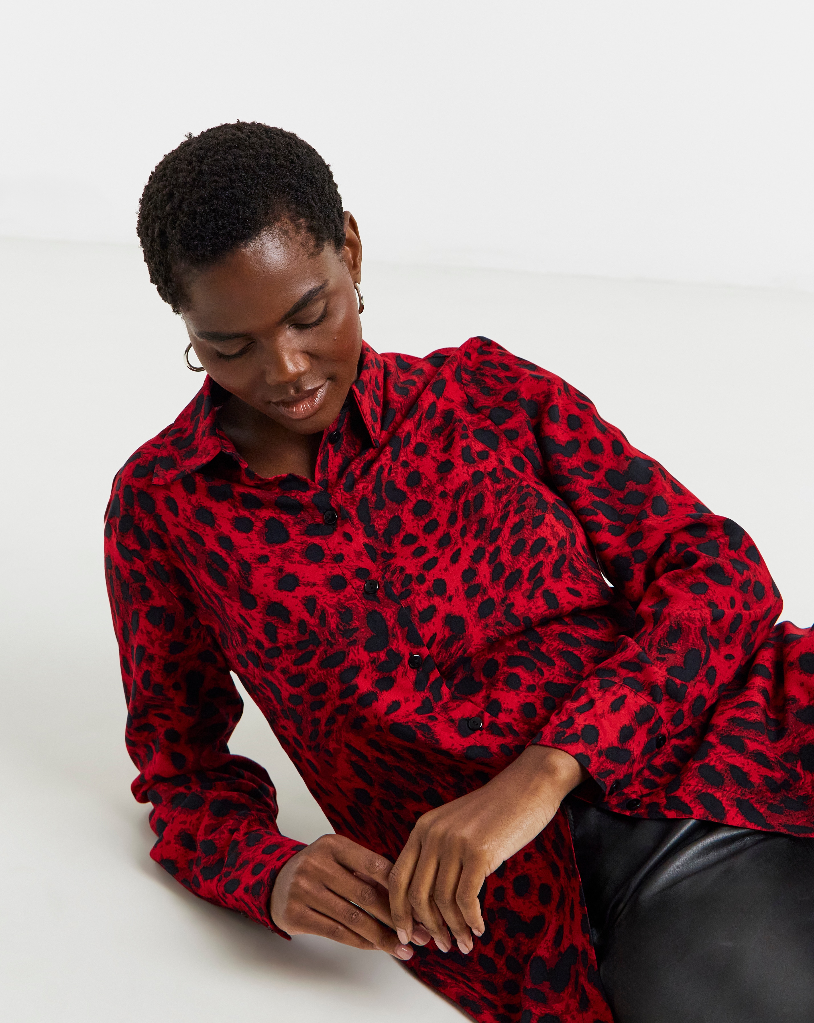 Dipped Back Long Sleeve Shirt