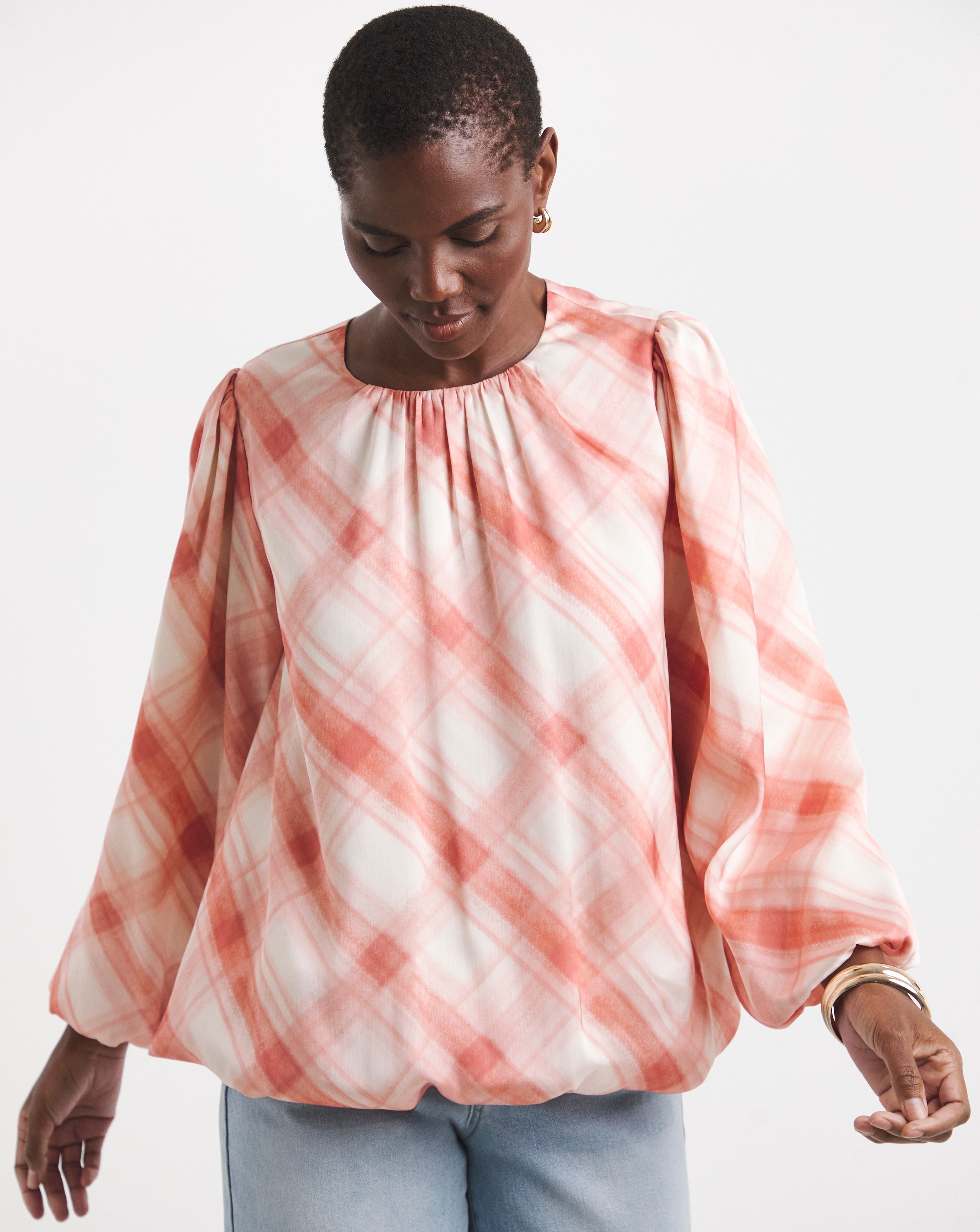 New In - Bubble Sleeve Hem Top