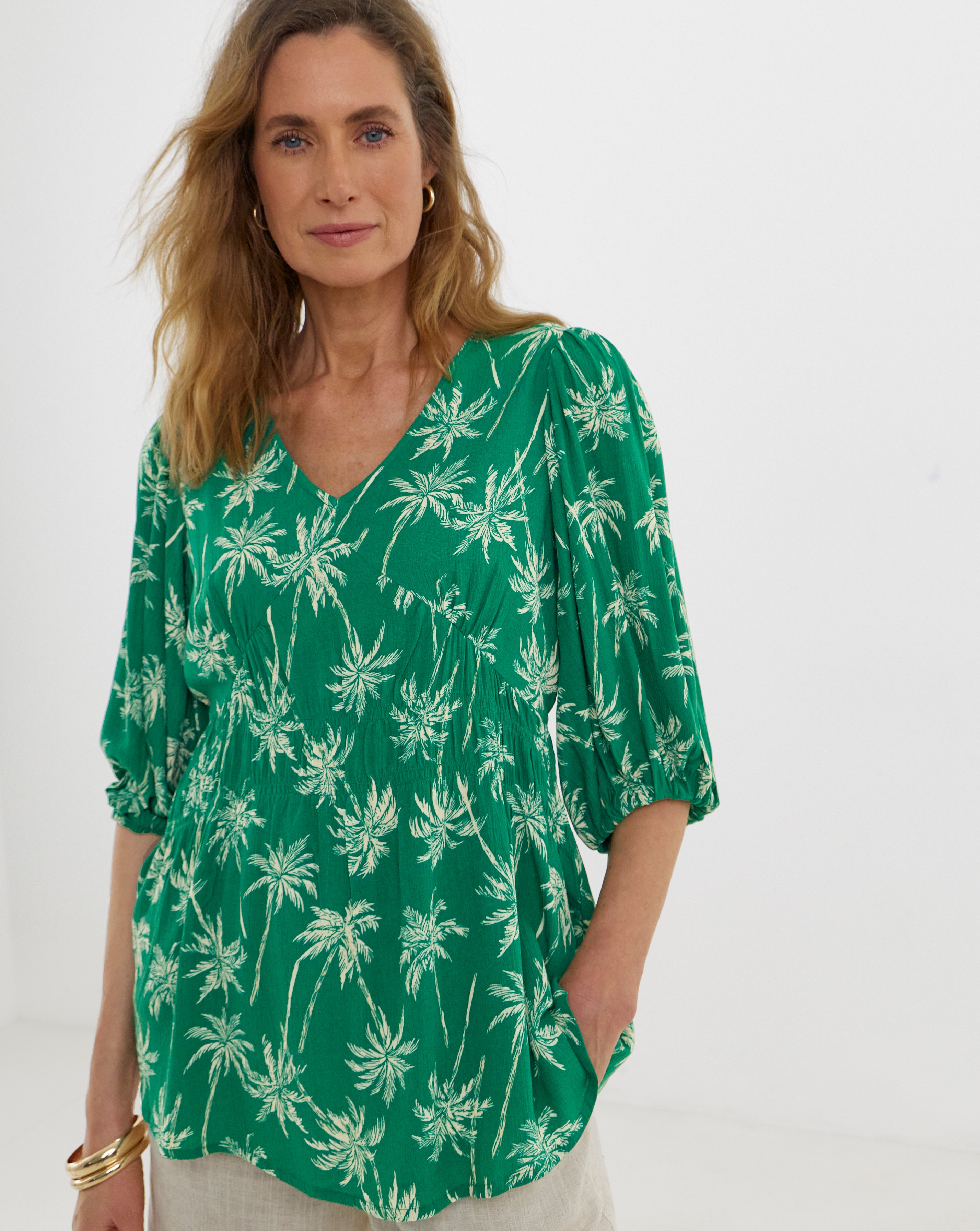 New In - V Neck Puff Sleeve Top