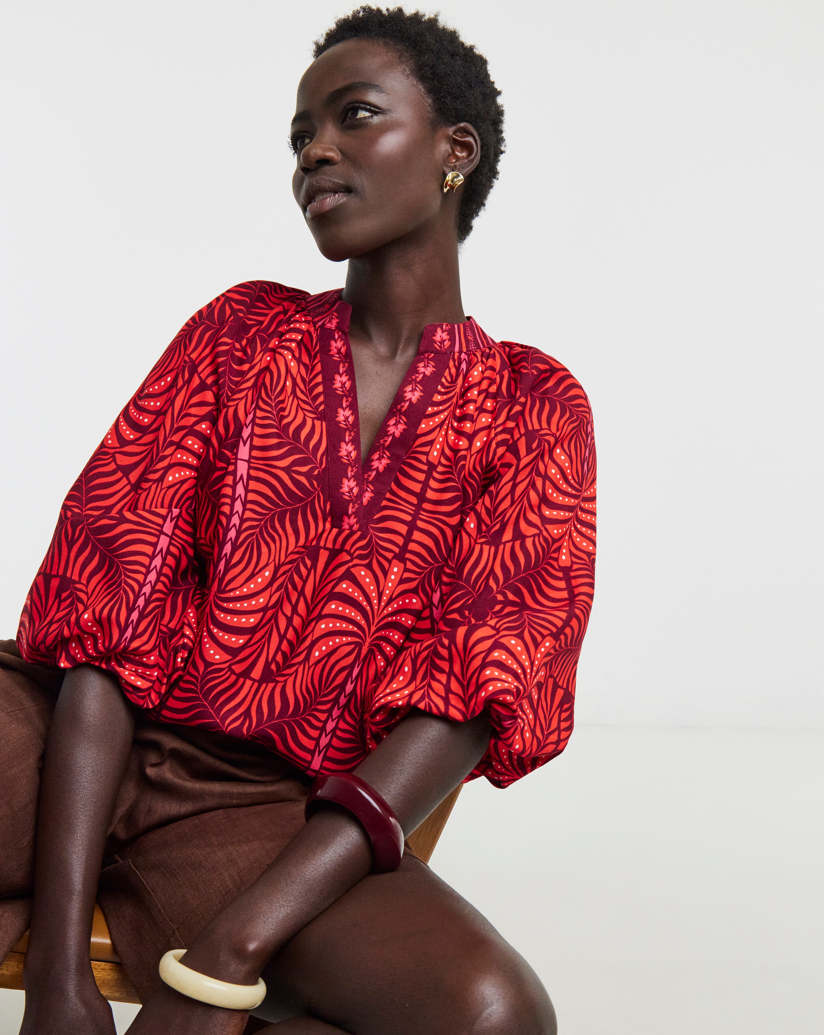 New In - Collarless Puff Sleeve Top