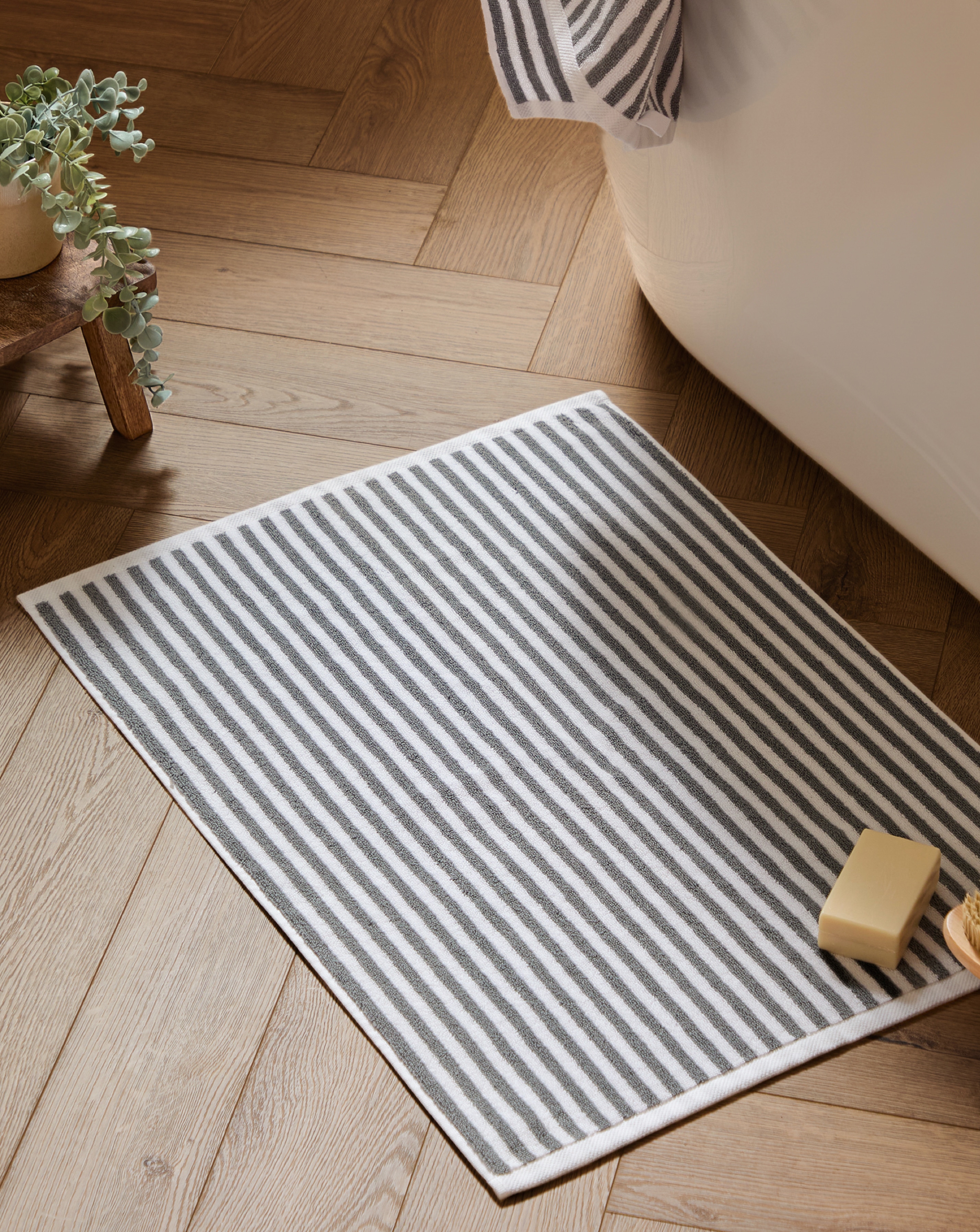 New In - Yard Hebden Stripe Cotton Bathmat
