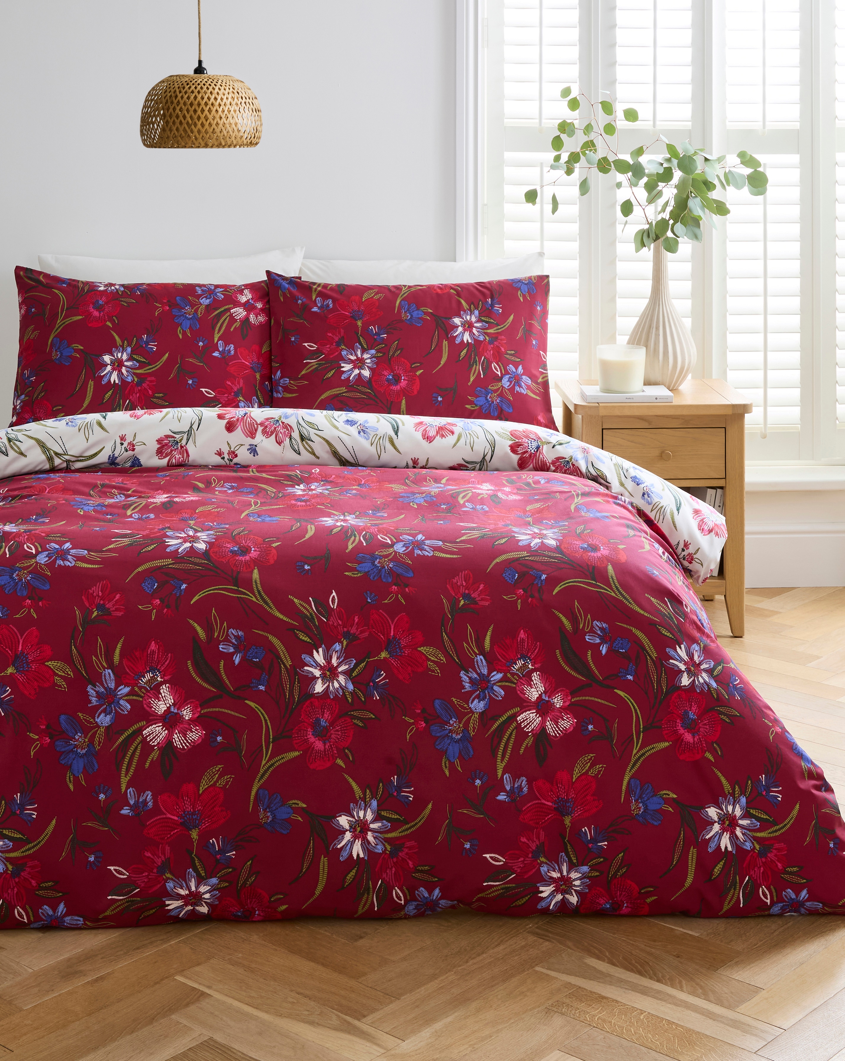 Julipa Ruth Floral Reversible Duvet Set
