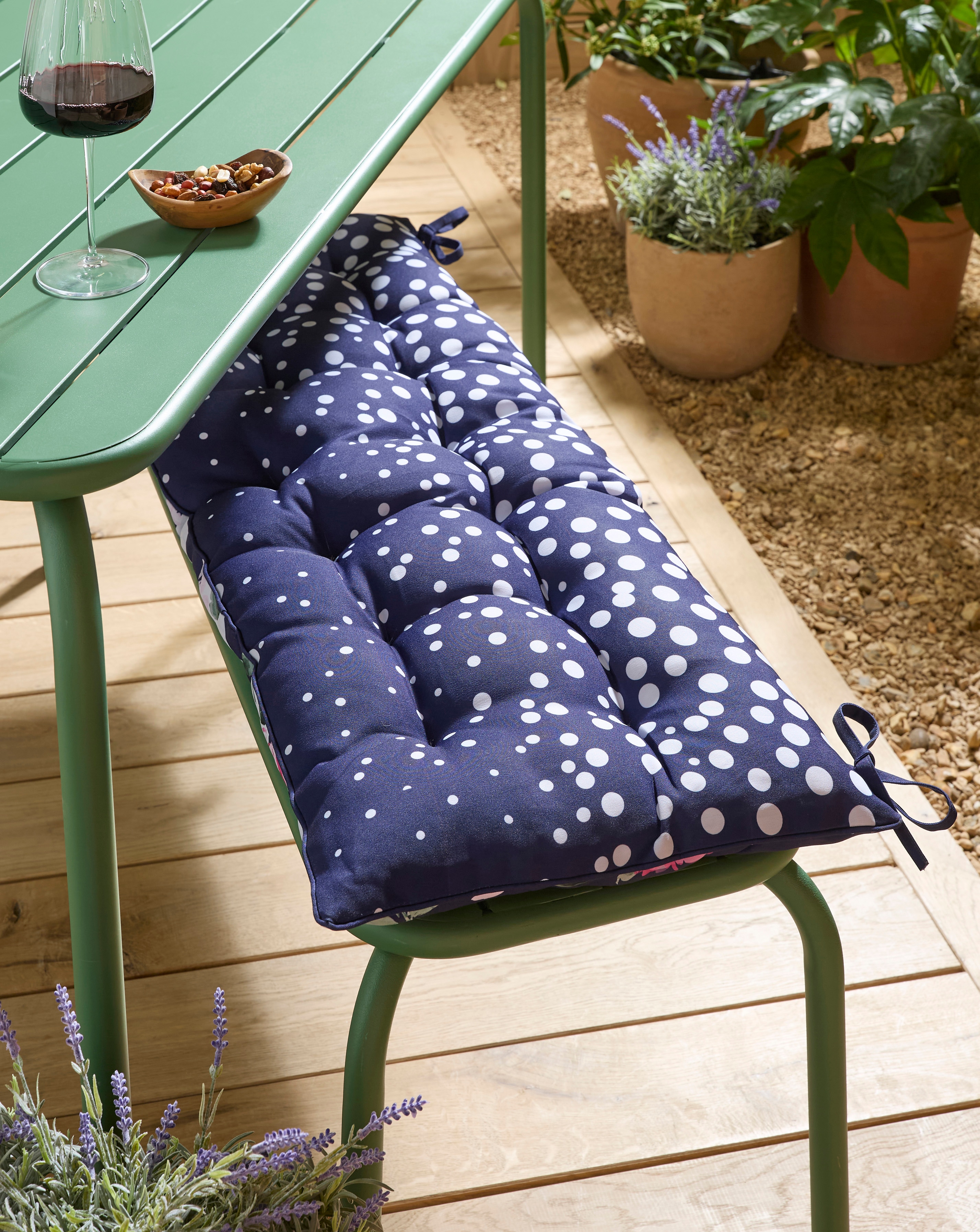Joanna Hope Outdoor Benchpad with Spots