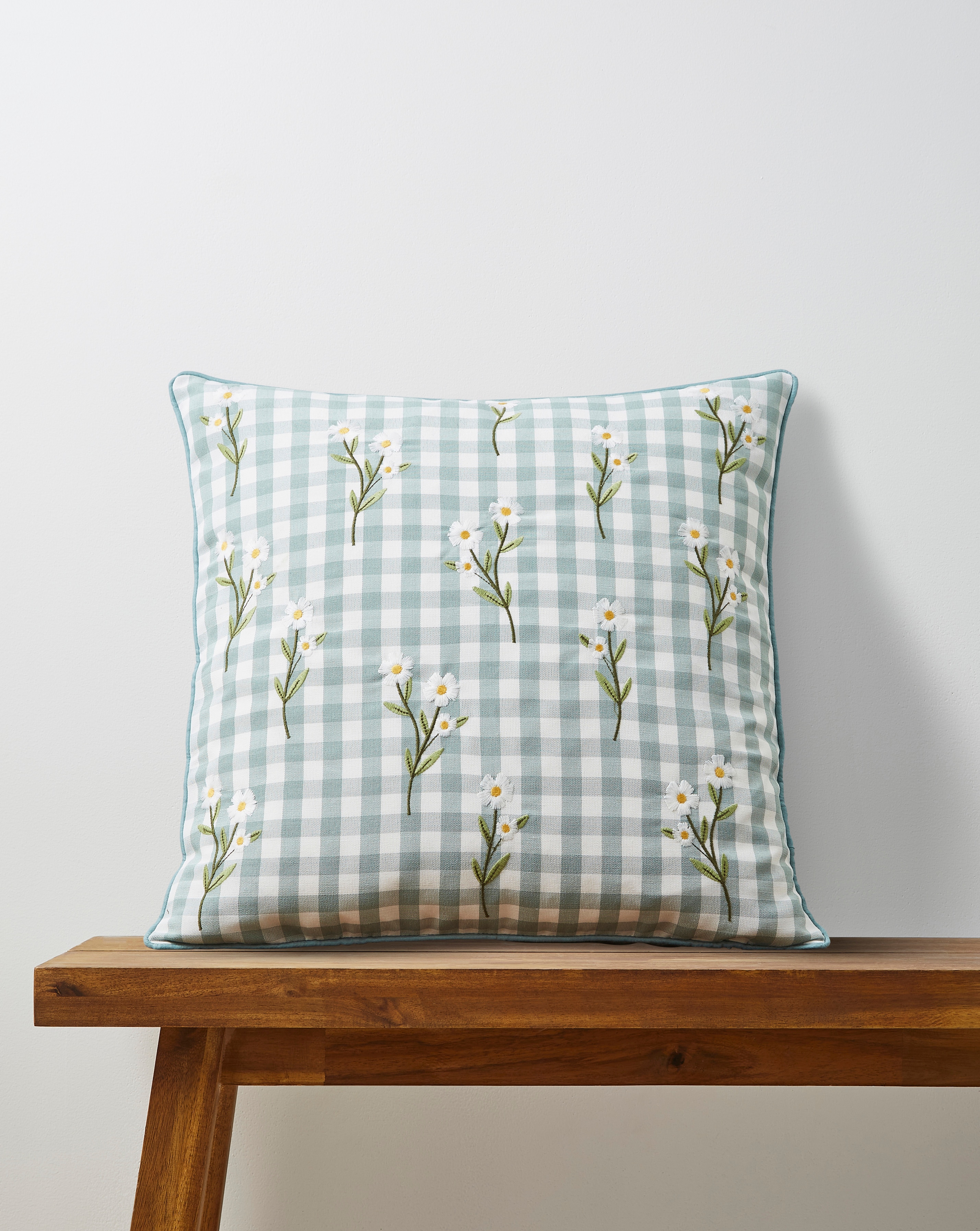 Julipa Daisy Floral Check Cushion